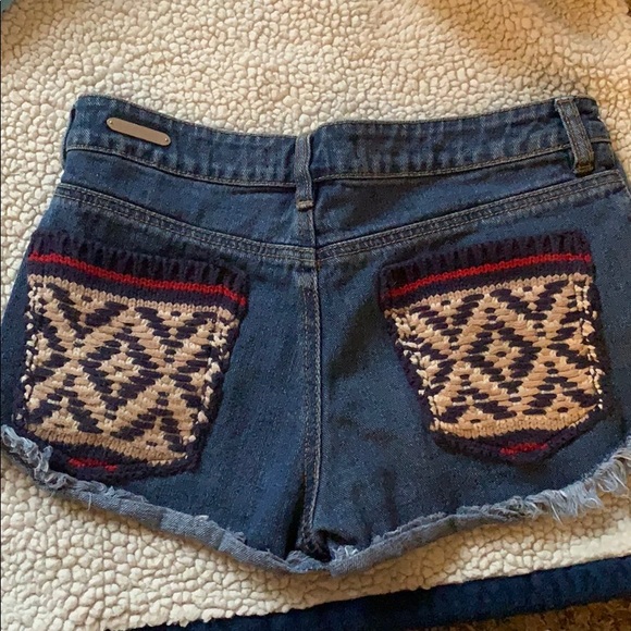 Women’s pacsun shorts size 6 - Picture 2 of 2